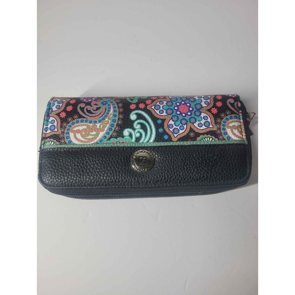 Stone Mountain Leather Embossed Crazy Paisley Black Long Wallet NEW